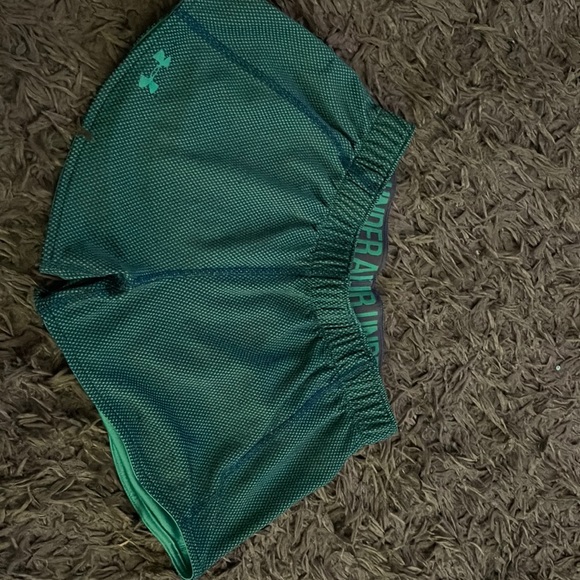 Under armour shorts - Picture 1 of 3